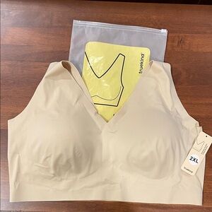 TruKind Women's Seamless Bra in Cream - 2XL